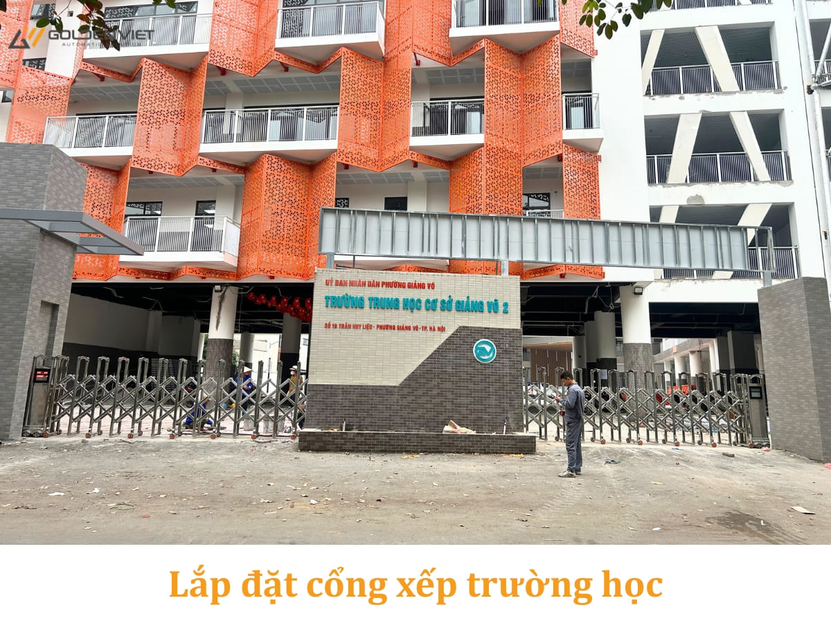 Công trình lắp đặt 5 bộ cổng xếp trường học - THCS Giảng Võ 2