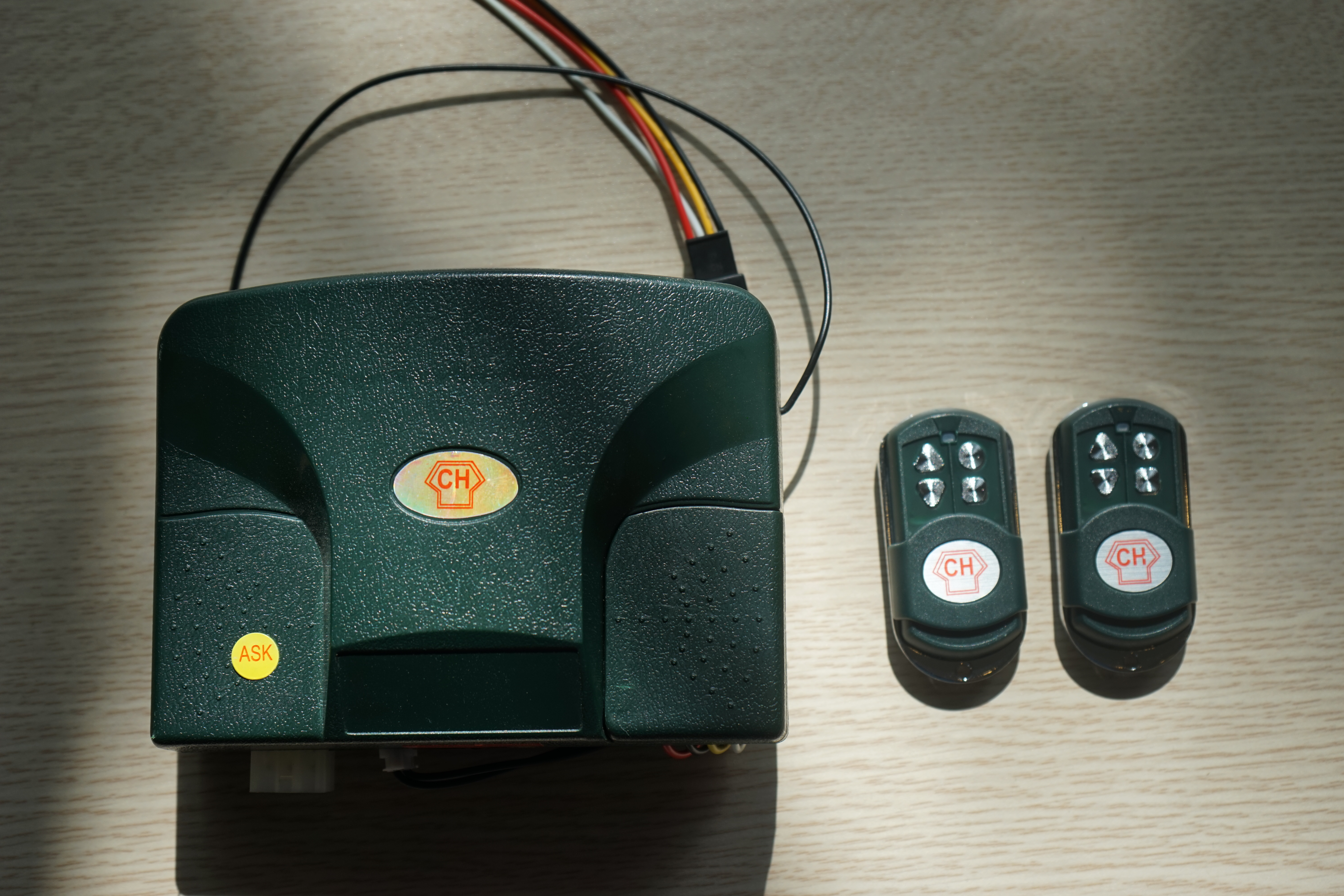 Bộ Điều Khiển Cửa Cuốn Chính Hãng | Báo Giá Tốt tại Golden Việt