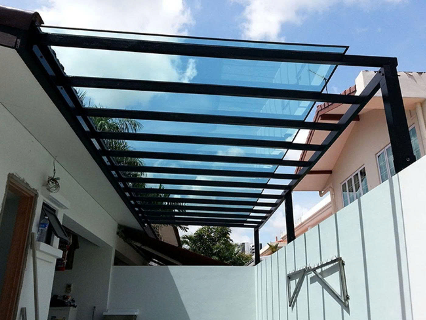 Thiết Kế Mái Kính Sắt Hộp