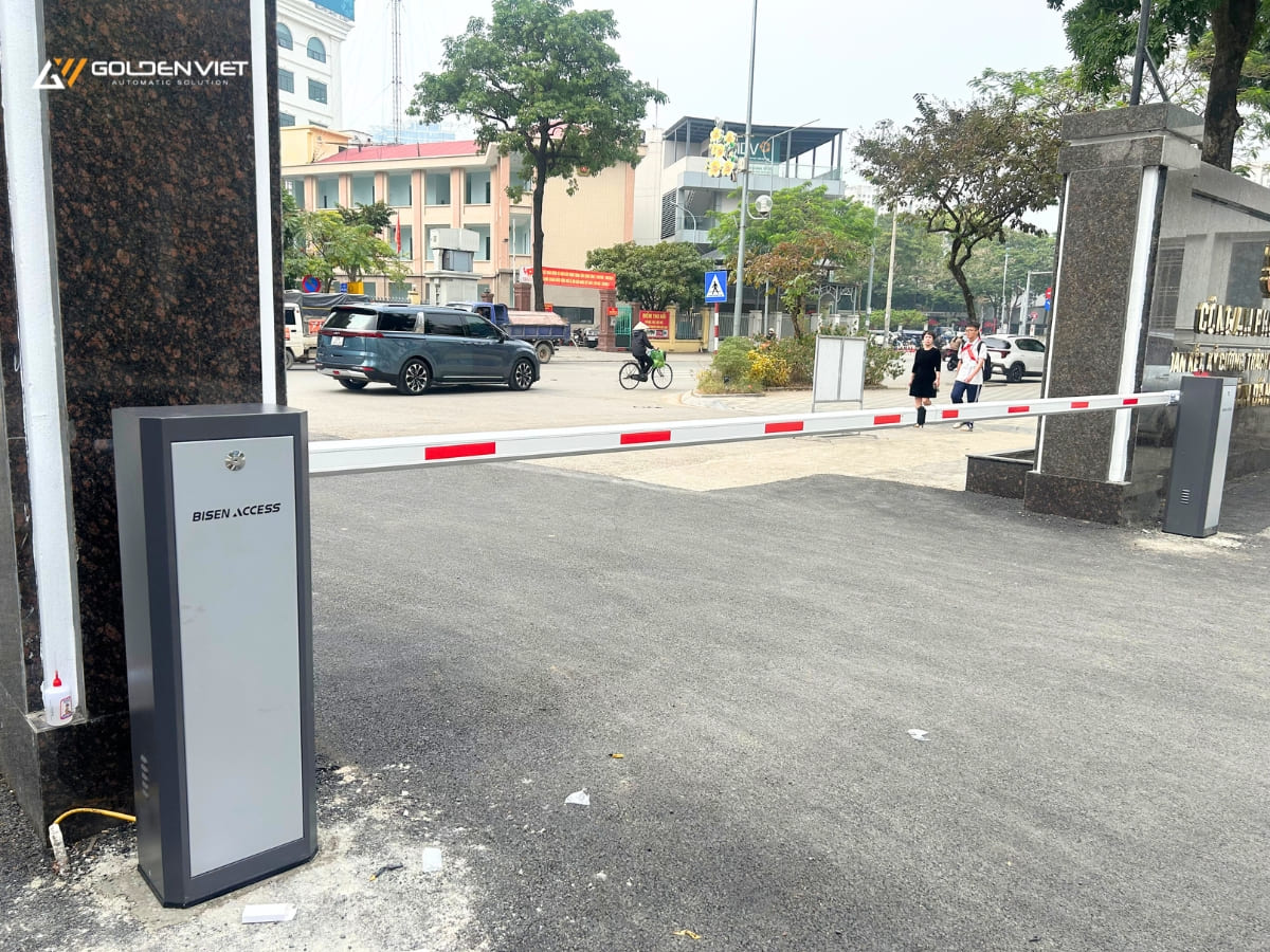 Barie tự động Bisen Z138 - 6S - 6M