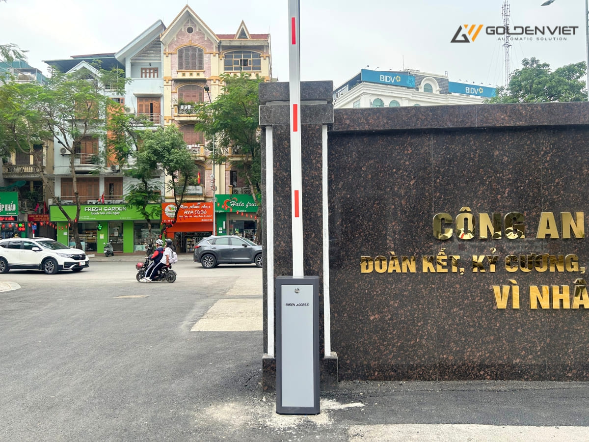 Barie tự động Bisen Z138 - 3S - 4M