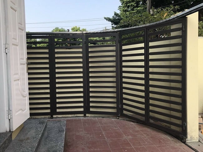 Cổng lùa cong đẹp