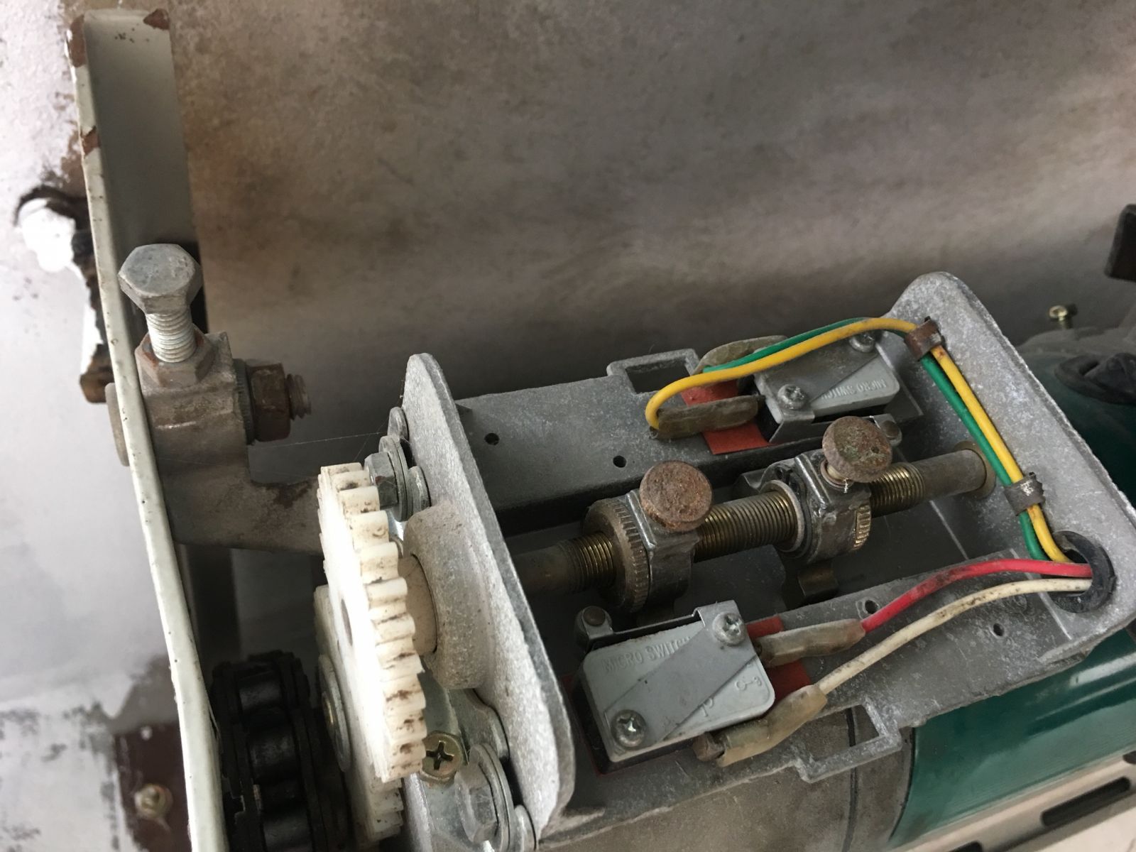 Dịch Vụ Sửa Chữa Cửa Cuốn Hà Nội – 24H