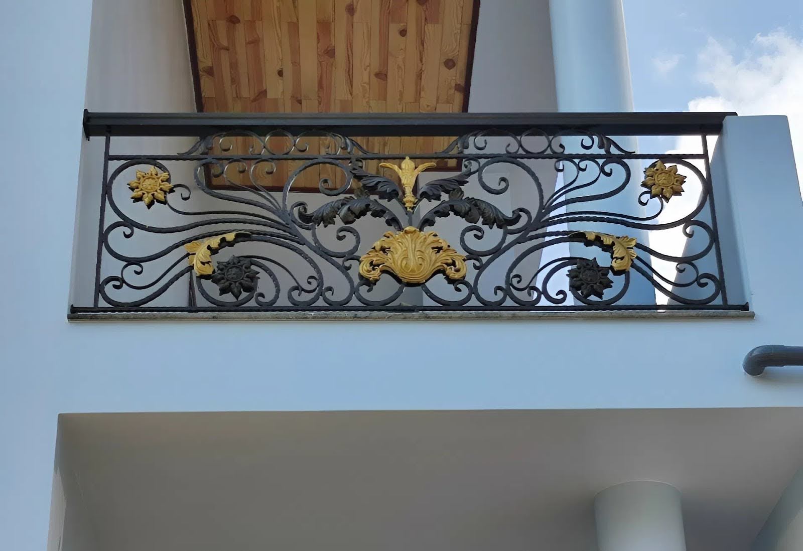 lan can sắt ban công bền đẹp