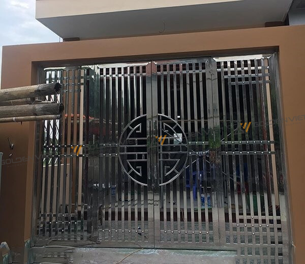 Cổng inox chữ thọ 4 cánh