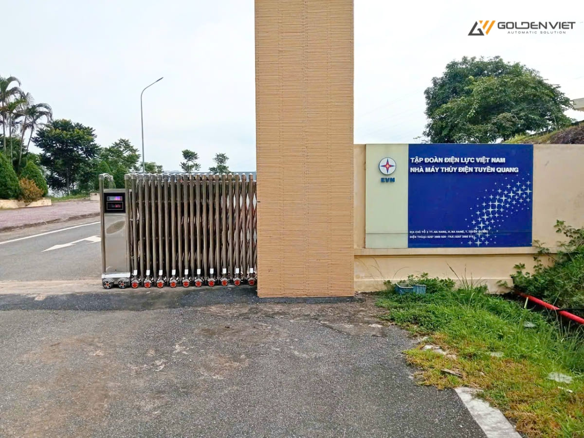 Mẫu cổng công ty đẹp, bền