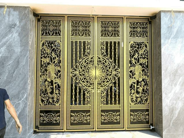 Mẫu cổng nhôm đúc 4 cánh tinh tế