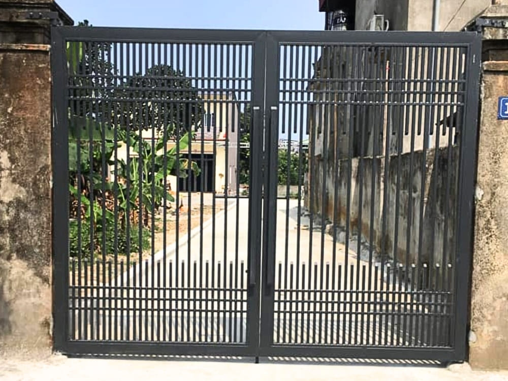 Cổng sắt 2 cánh đơn giản, thông dụng