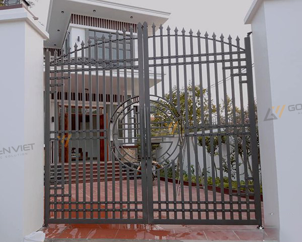 Mẫu cổng sắt 2 cánh sơn tĩnh điện