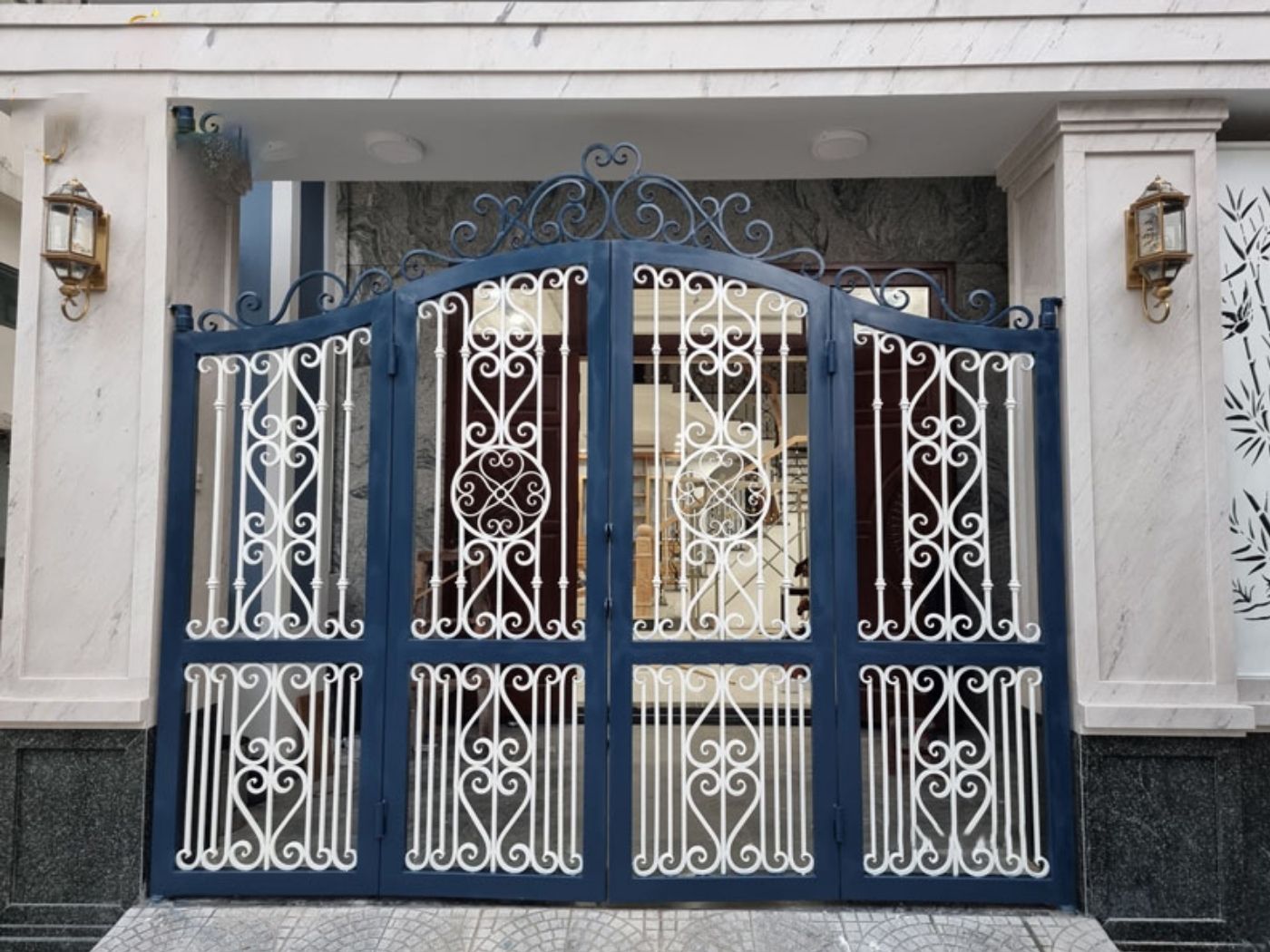 Cổng sắt uốn nghệ thuật