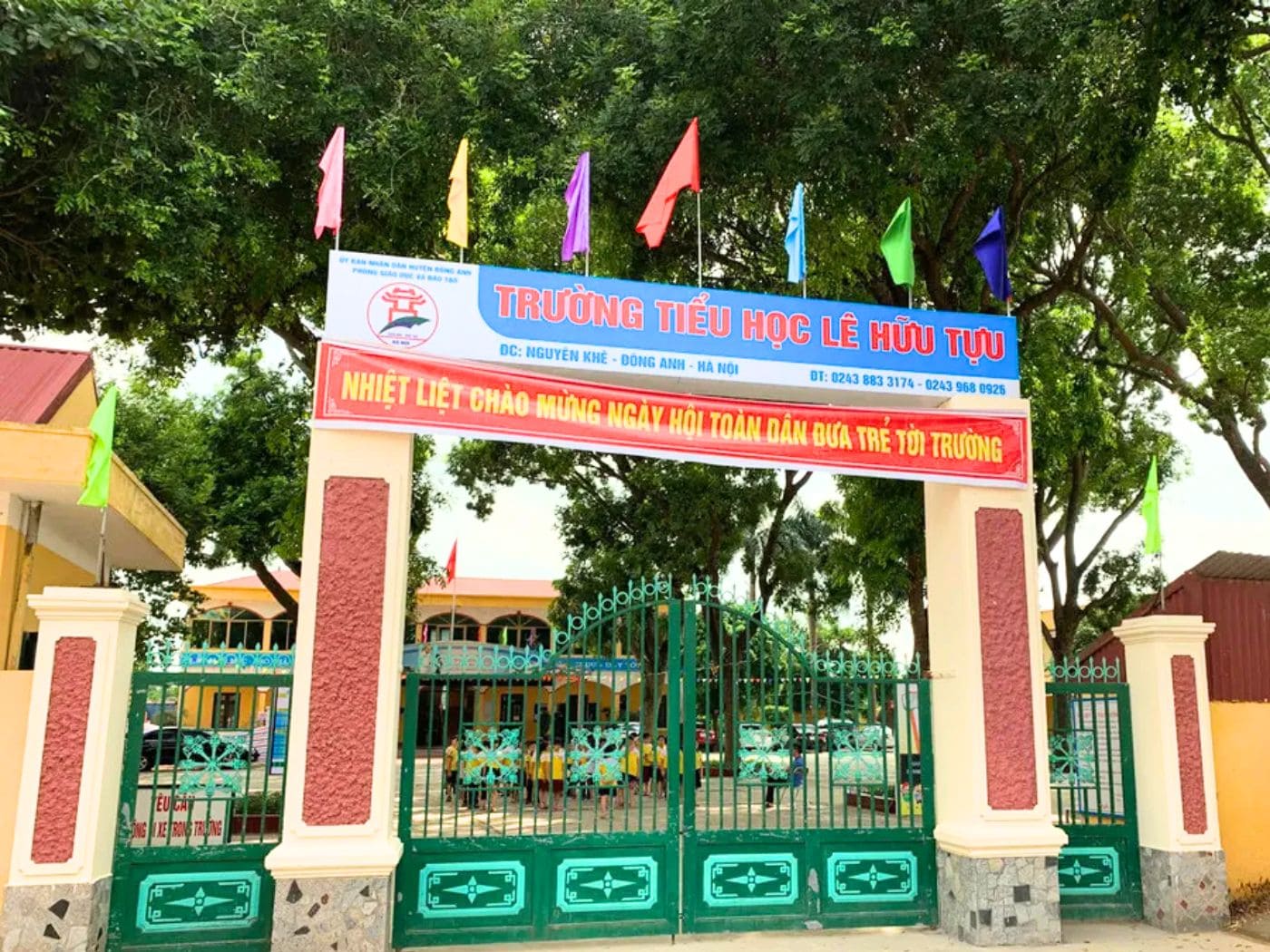 Thiết kế cổng trường tiểu học đẹp 2 cánh