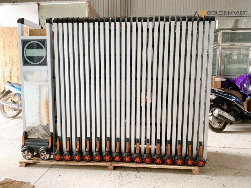 Các loại cổng xếp - Cổng xếp nhôm