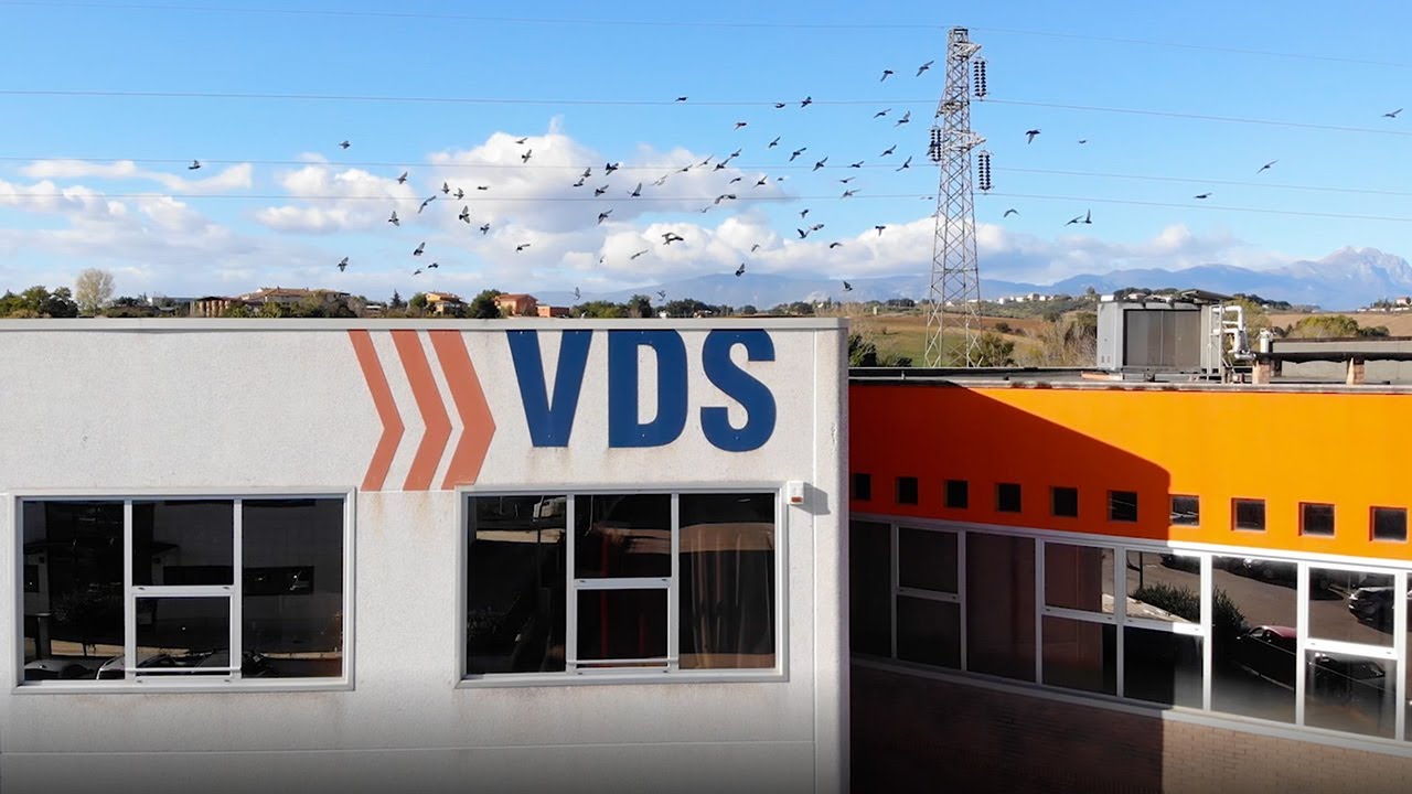 Trụ ở công ty sản xuất cổng tựu động VDS