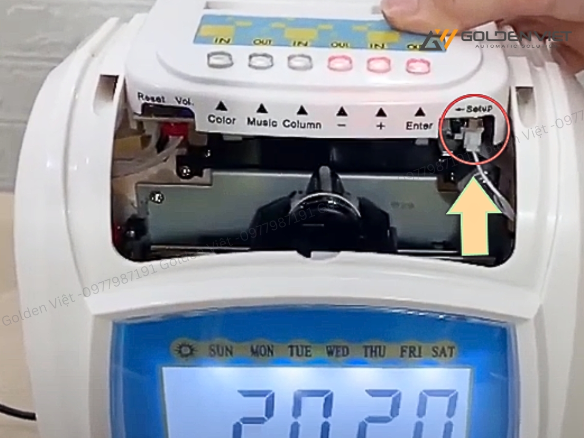 Cách điều chỉnh máy chấm công thẻ giấy Wise Eye