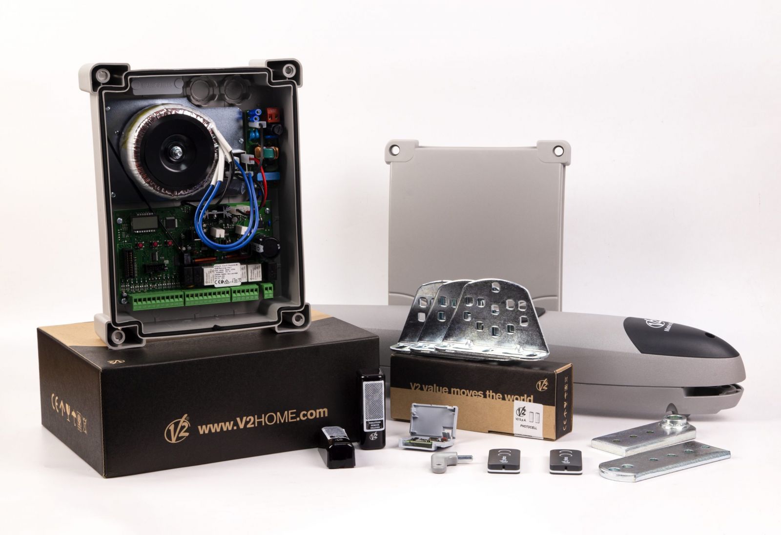 Động cơ cổng tay đòn V2 vận hành êm ái 