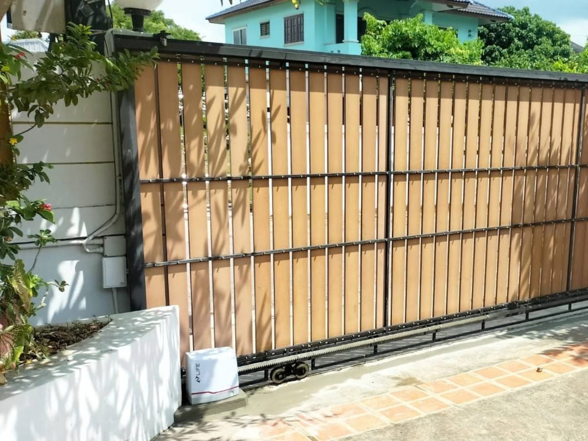 Dùng cổng tự động không tốn nhiều điện năng