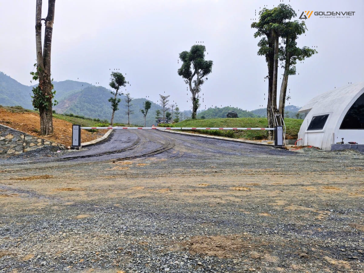 Lắp barie tự động Bisen tại Villa Yên Bình
