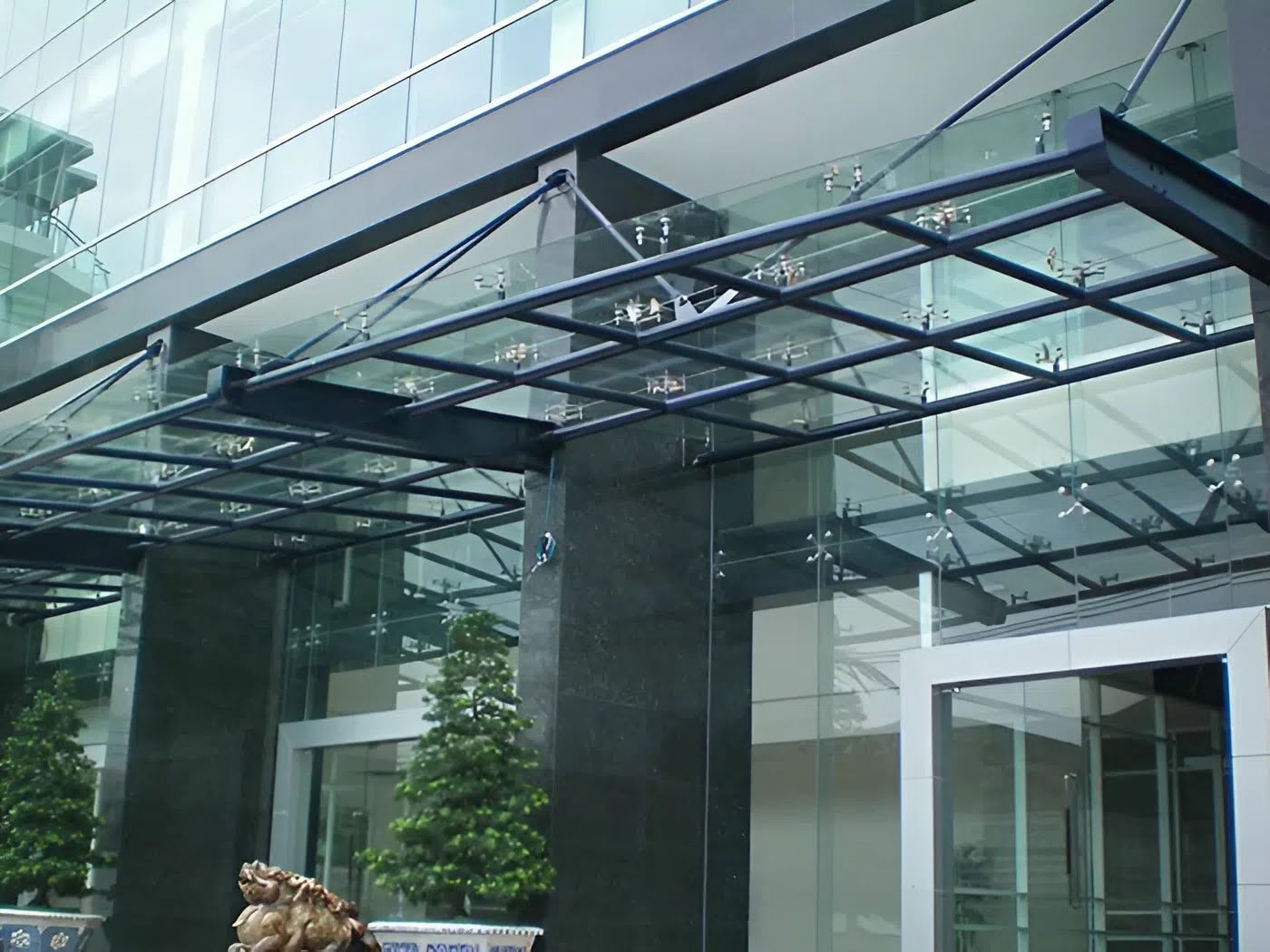 Mái kính sắt hộp