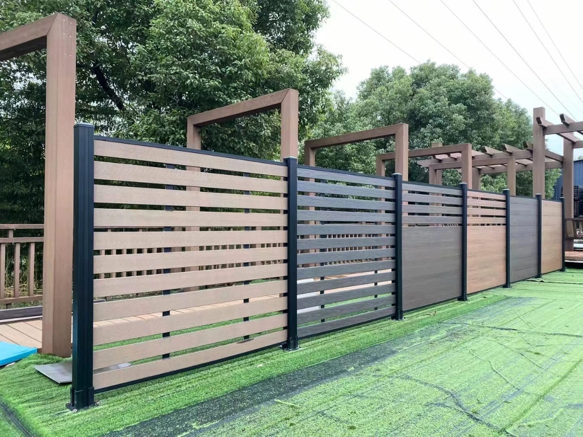 Gỗ nhựa ngoài trời có độ cứng cao