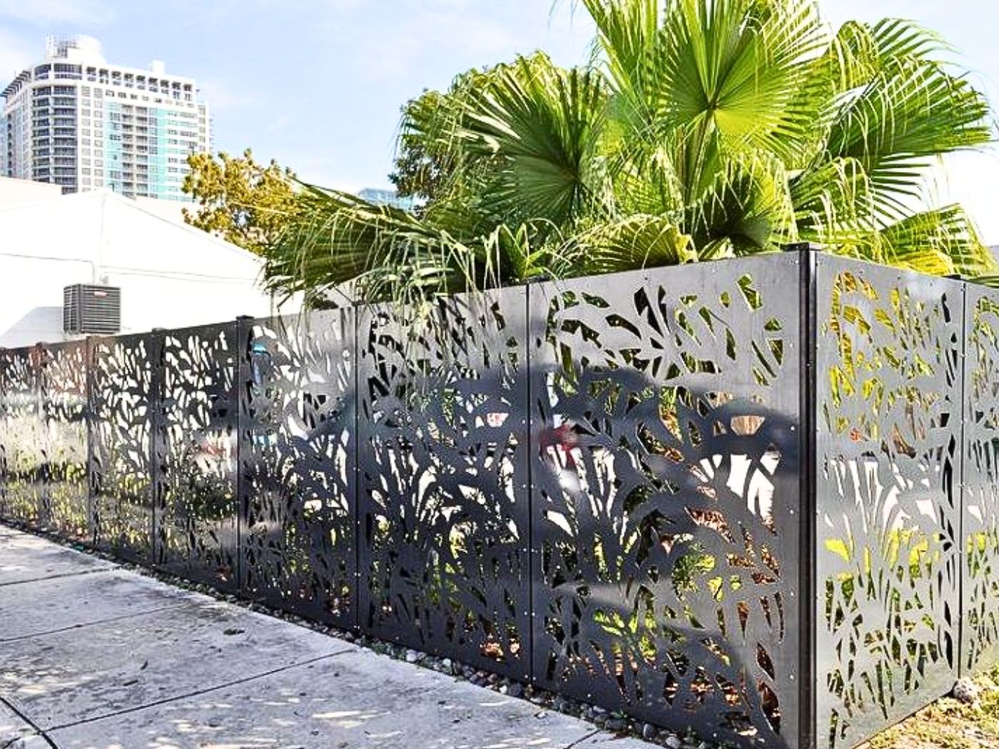 Golden Việt chuyên thi công lắp đặt hàng rào sắt