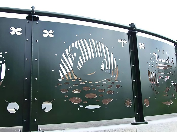 Mẫu hàng rào CNC độc lạ