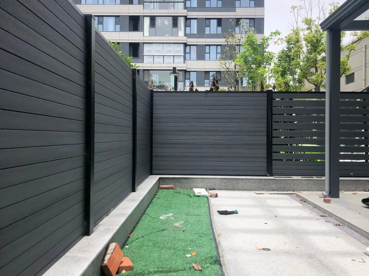 Hàng rào gỗ nhựa cao cấp