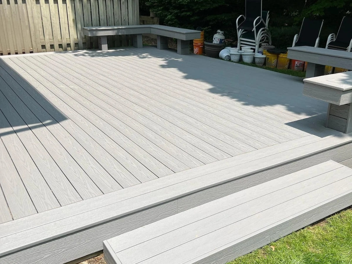 Khu vực lắp đặt sàn nhựa giả gỗ sạch sẽ