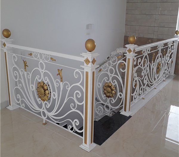 Lan can sắt cầu thang cứng cáp