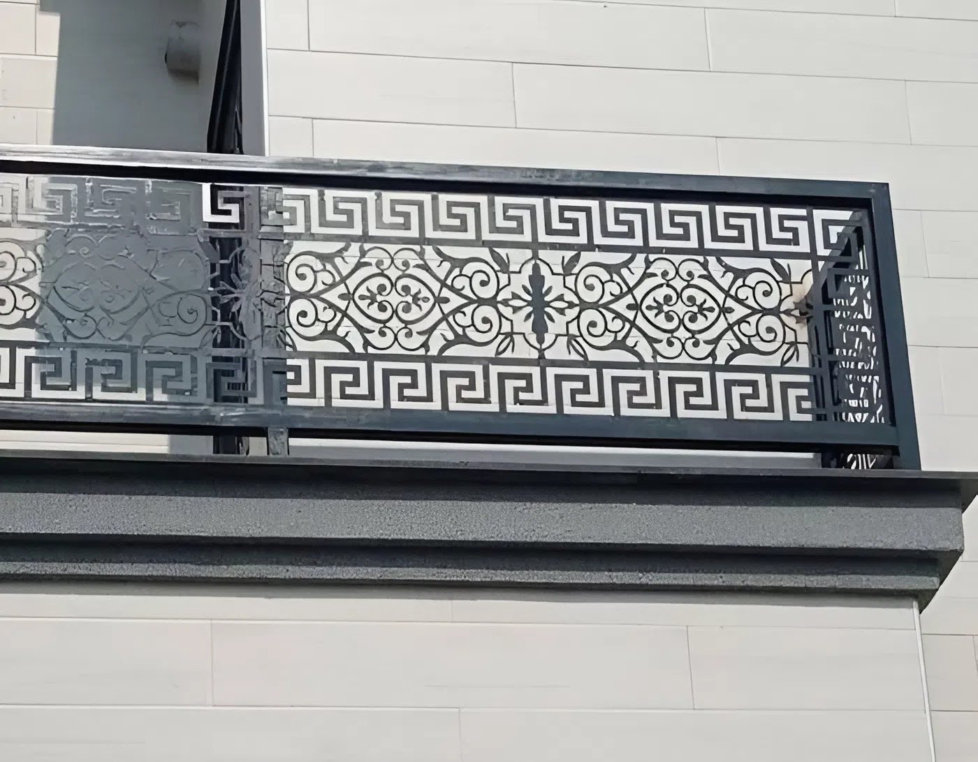 Lan can khung sắt vuông