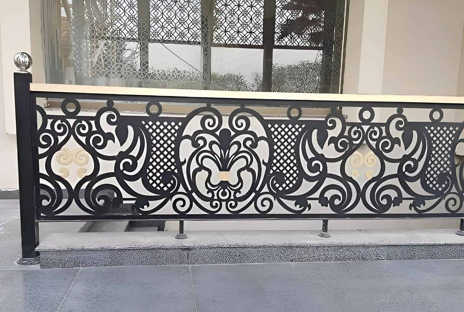 Lan can sắt cắt CNC