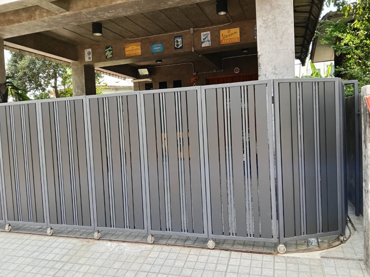 Hoàn thiện lắp đặt cổng trượt cung tròn