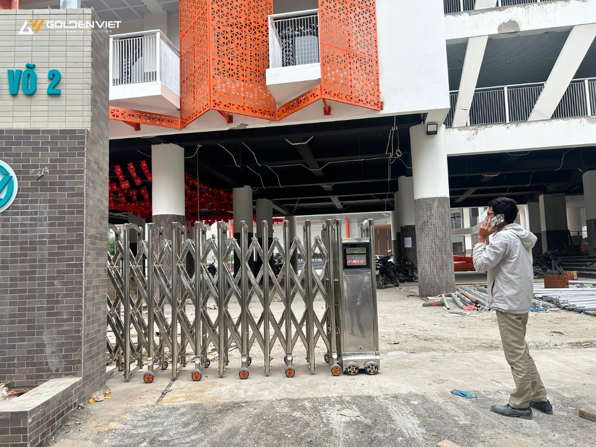 cổng trường học