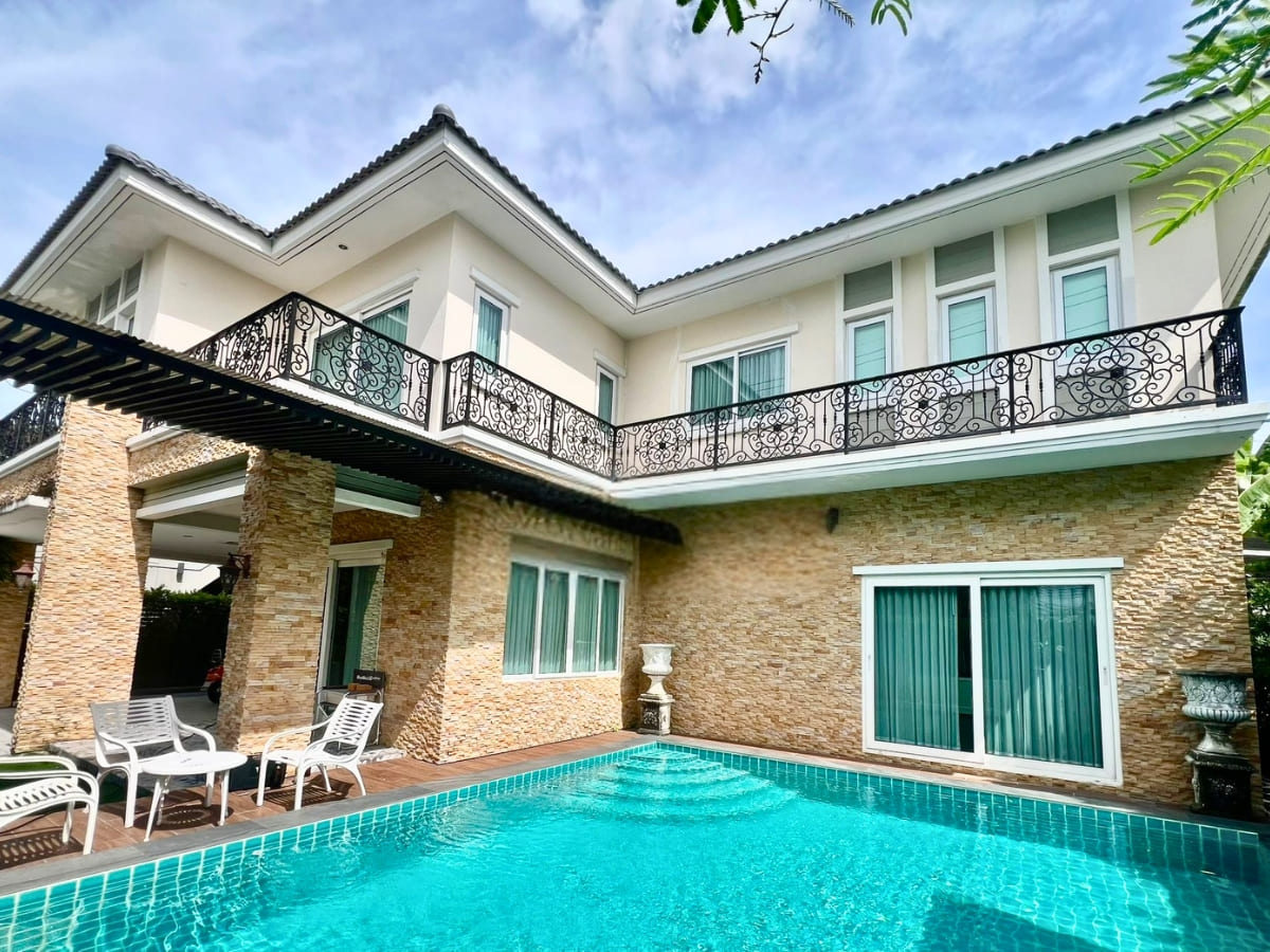 Bàn giao công trình thi công lan can sắt hoàn thiện