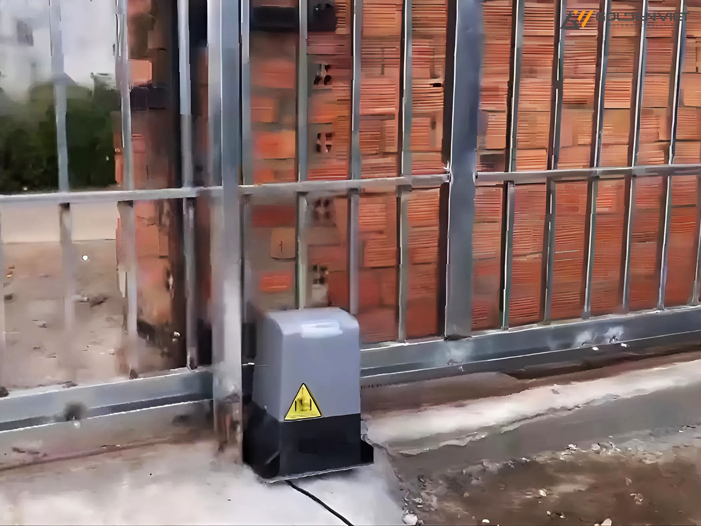 Hoàn tất và bàn giao hệ thống cổng lùa tự động YH 800kg