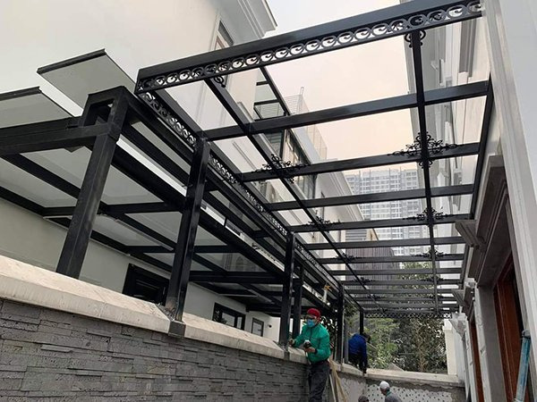 Mái kính cường lực đẹp hiện đại