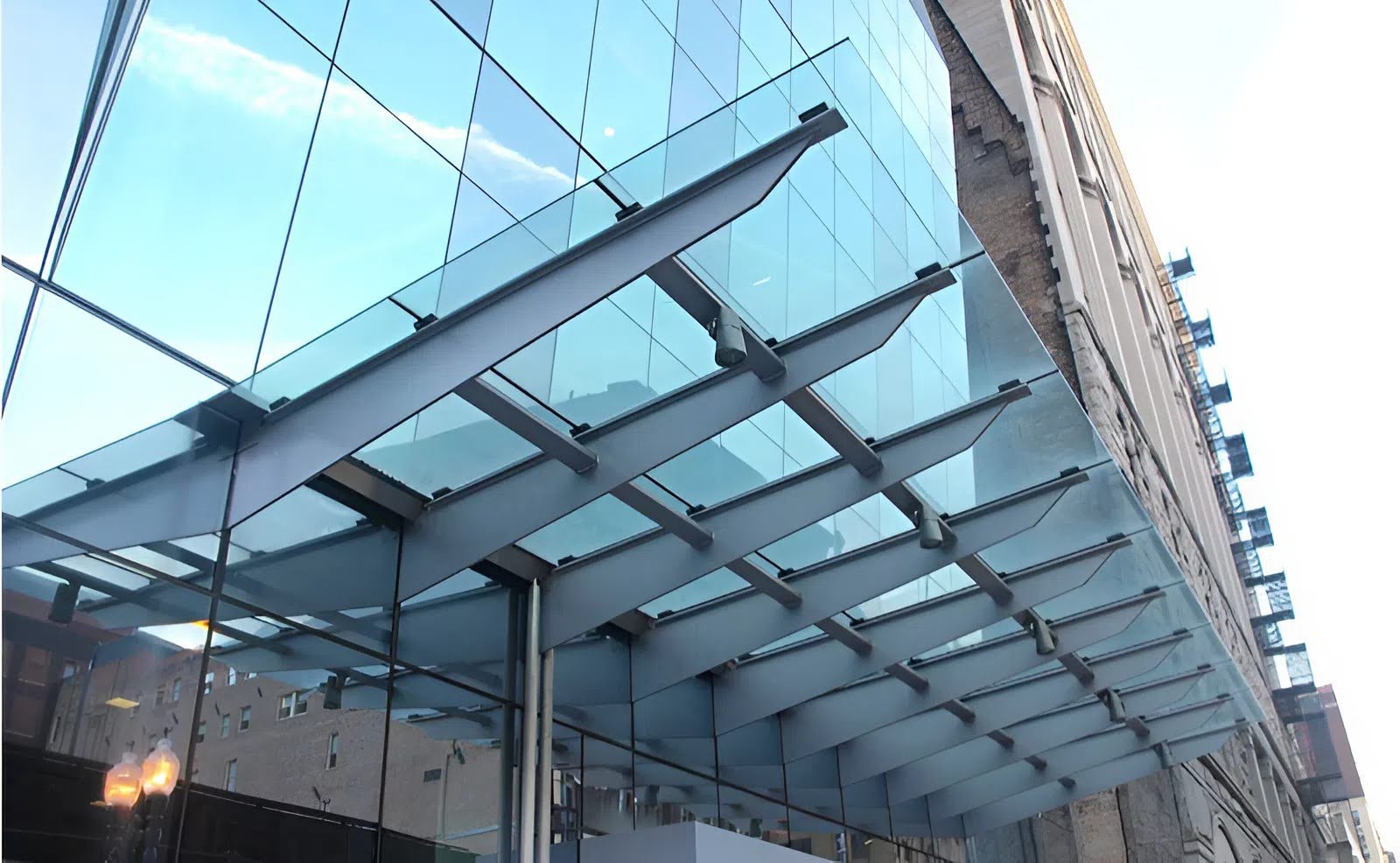 Mái kính cường lực màu sang trọng