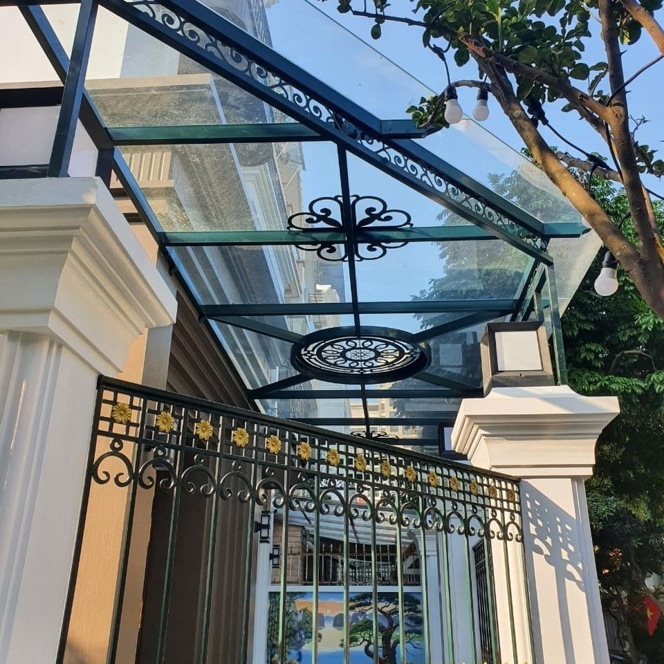 Mái kính cường lực ngoài trời cao cấp