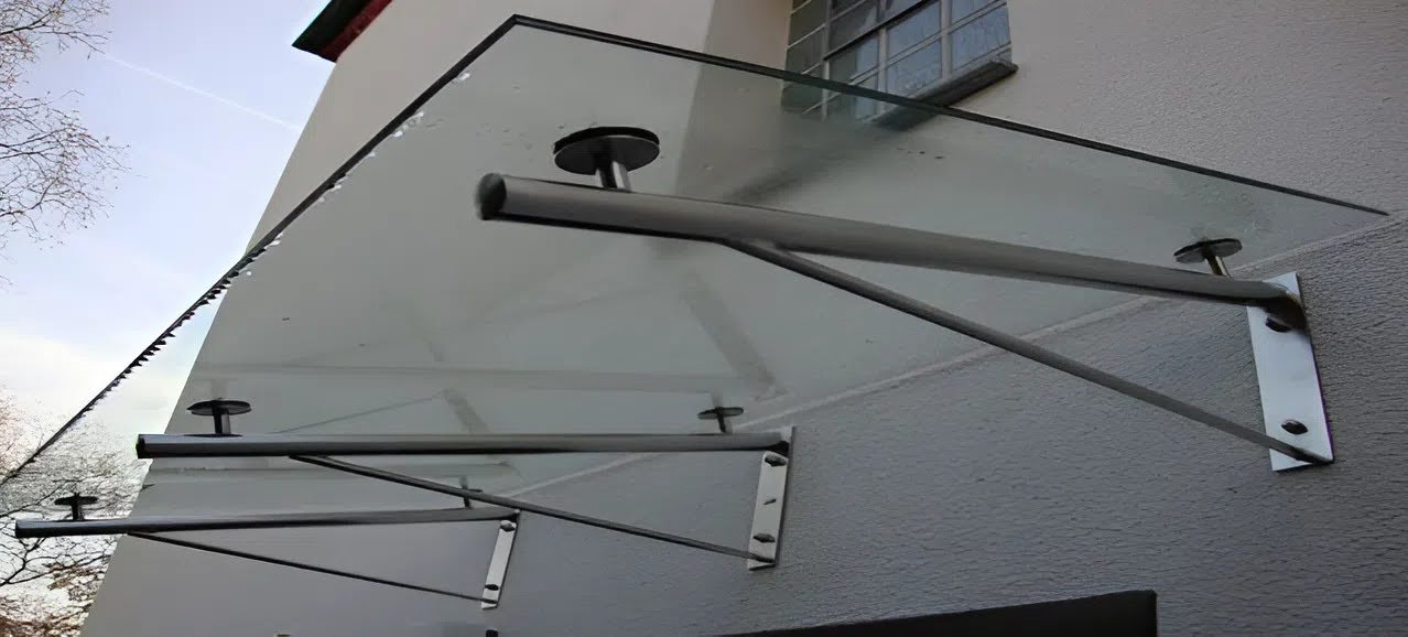 Mái kính khung inox bền màu