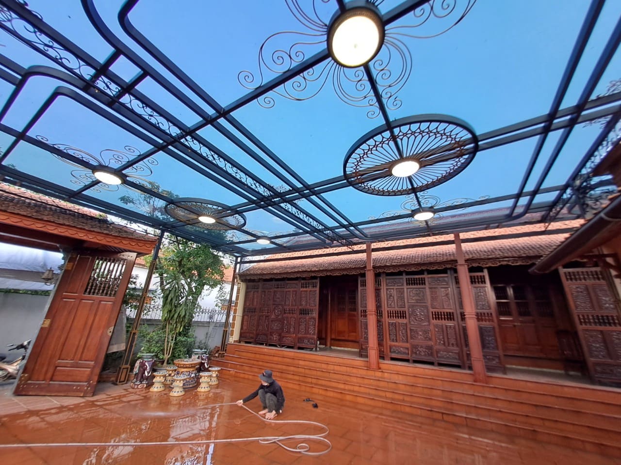 Mái kính sân vườn đẹp