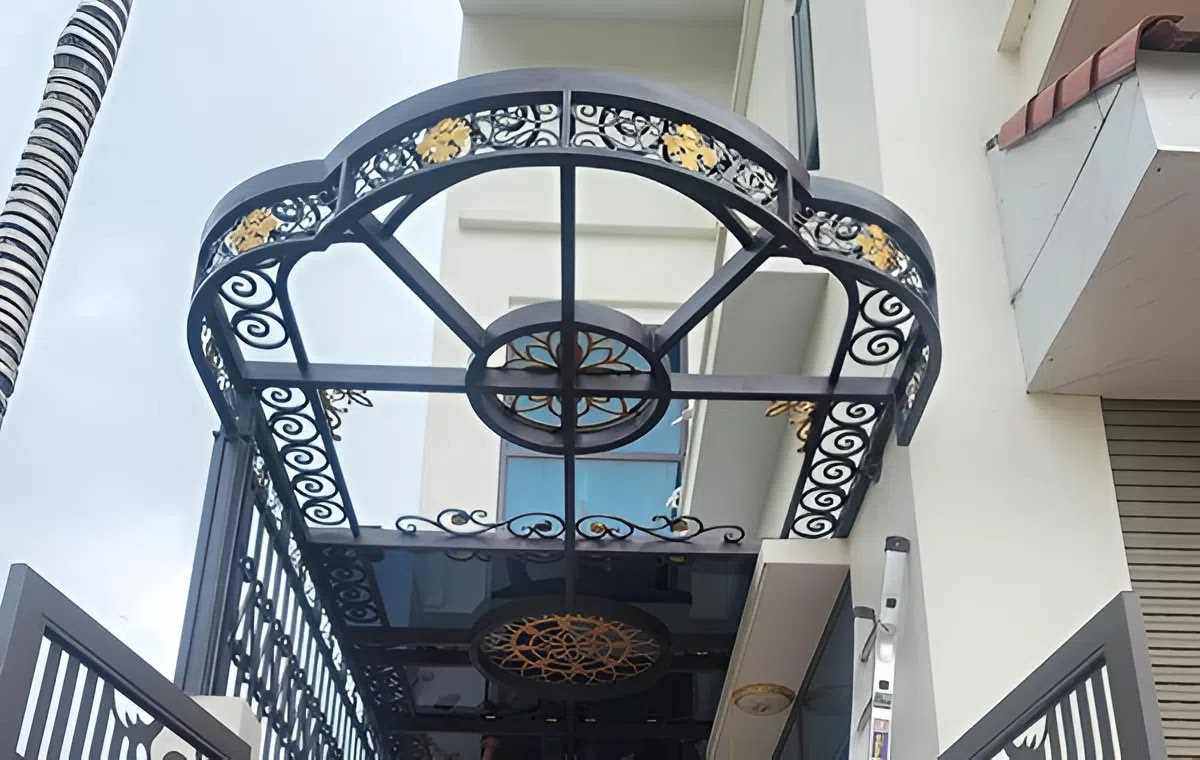 Mái kính sắt mỹ thuật ấn tượng