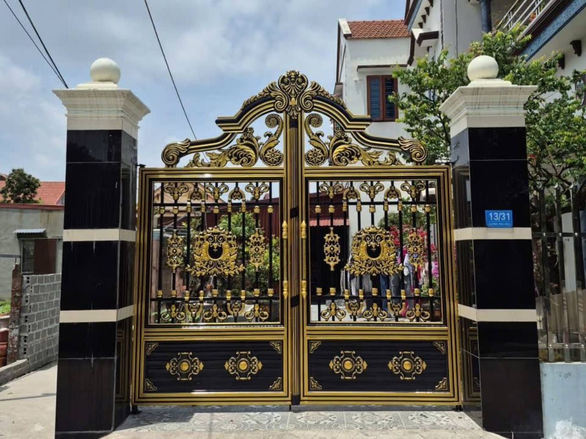 Cổng inox sang trọng, đẳng cấp