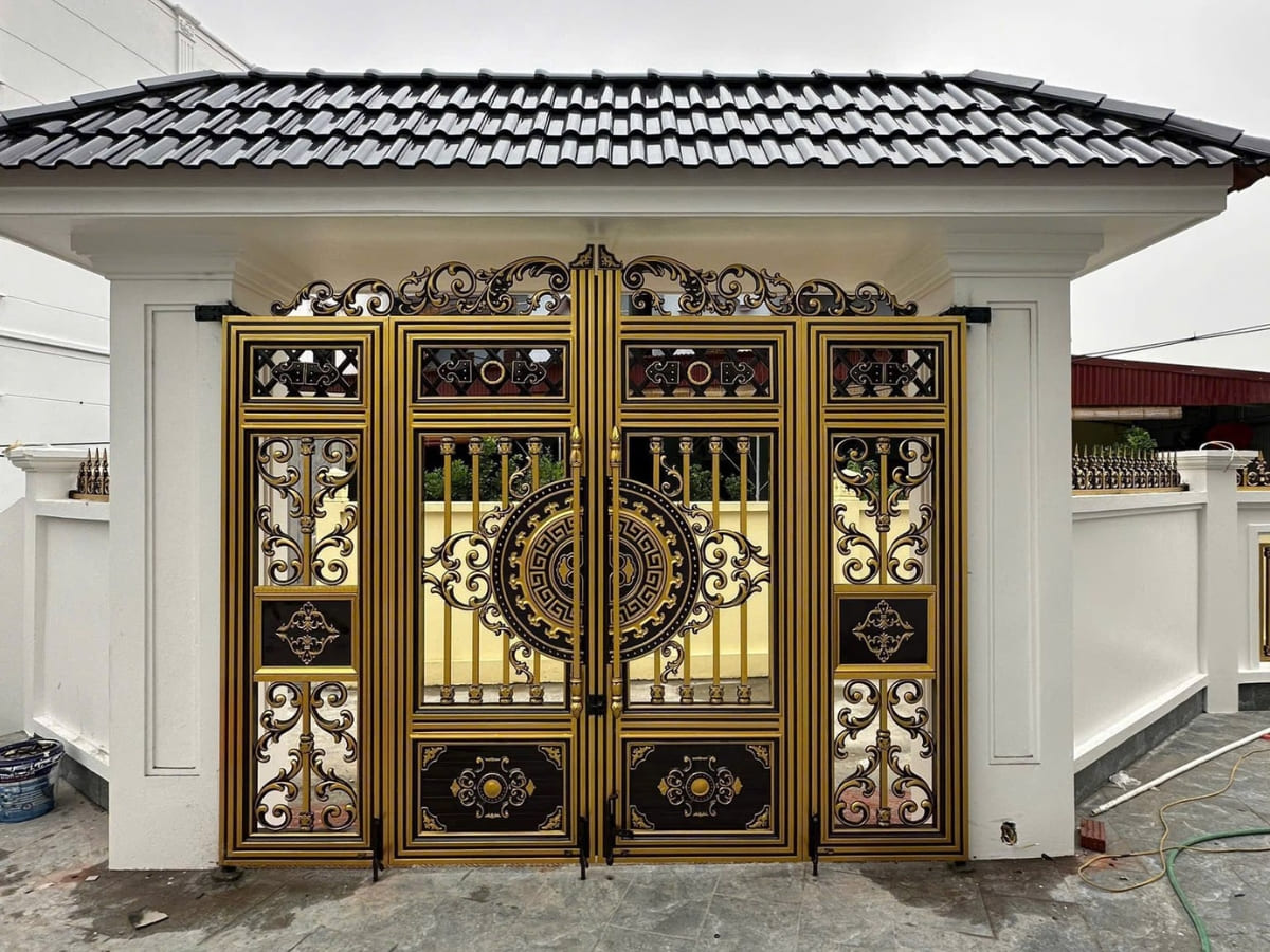 Cổng inox 4 cánh đối xứng đẹp