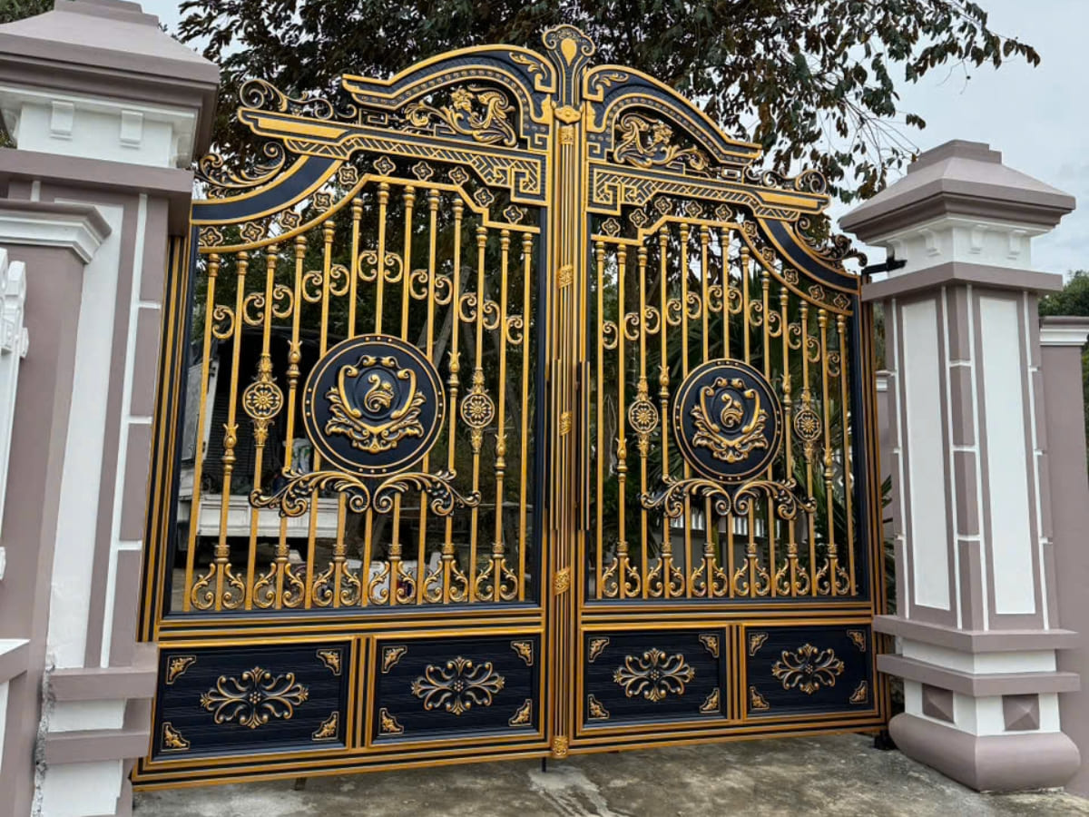Mẫu cổng sơn nung cao cấp biệt thự