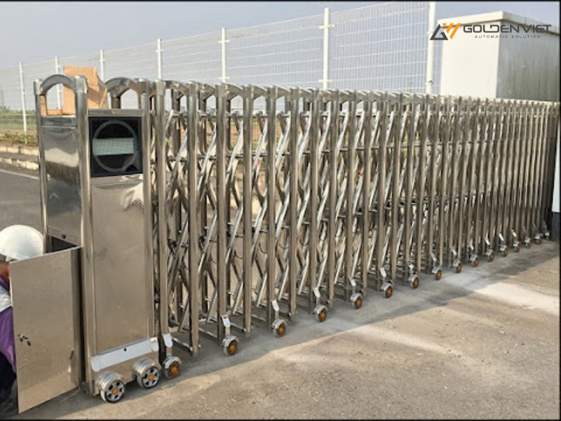 Mẫu cổng xếp inox giá rẻ
