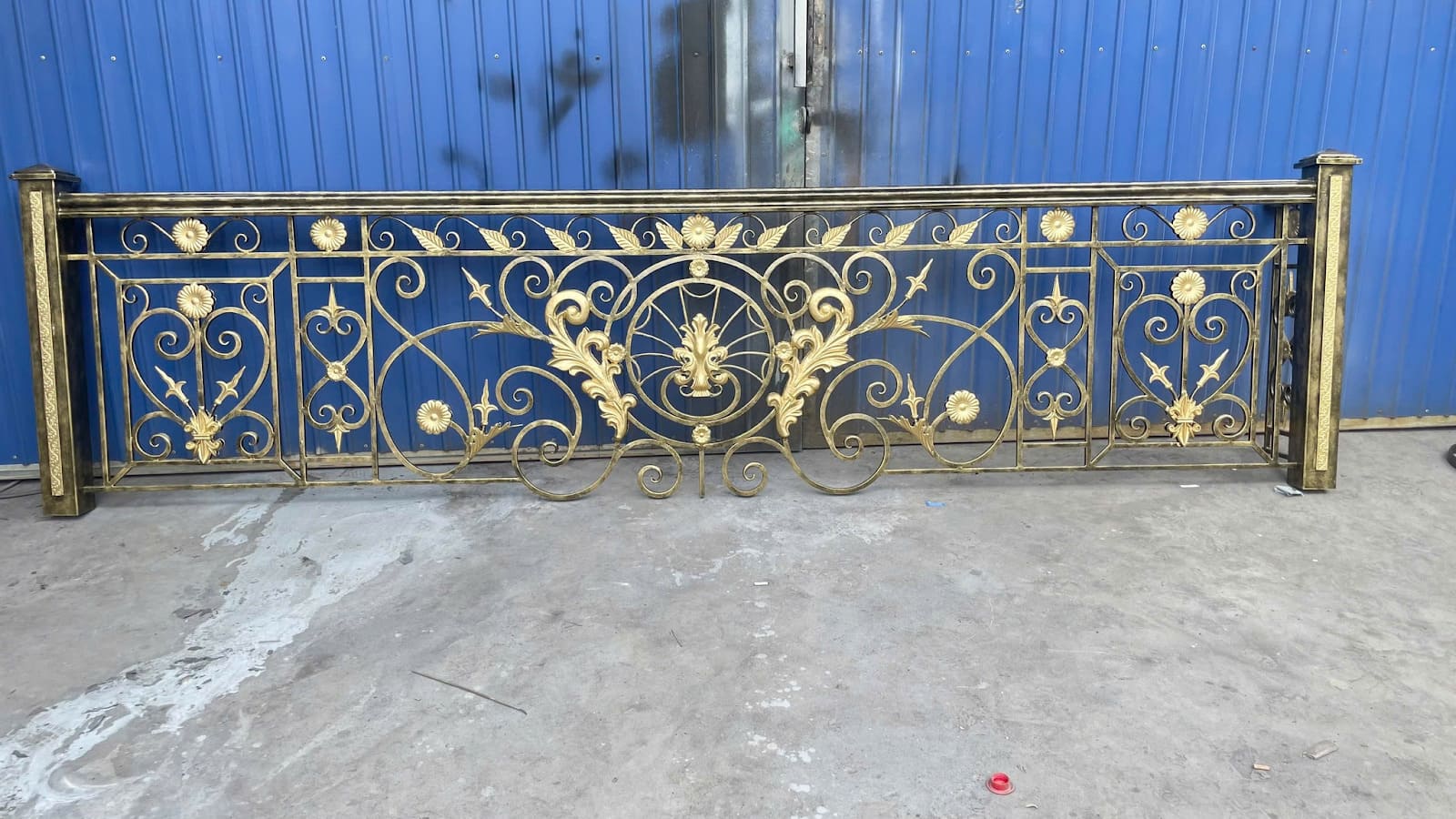 Mẫu lan can sắt ban công hợp xu hướng