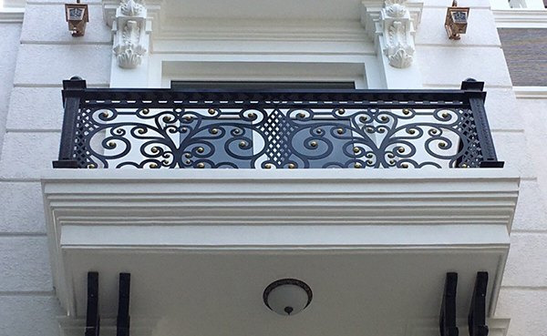 Mẫu lan can sắt ban công đẹp