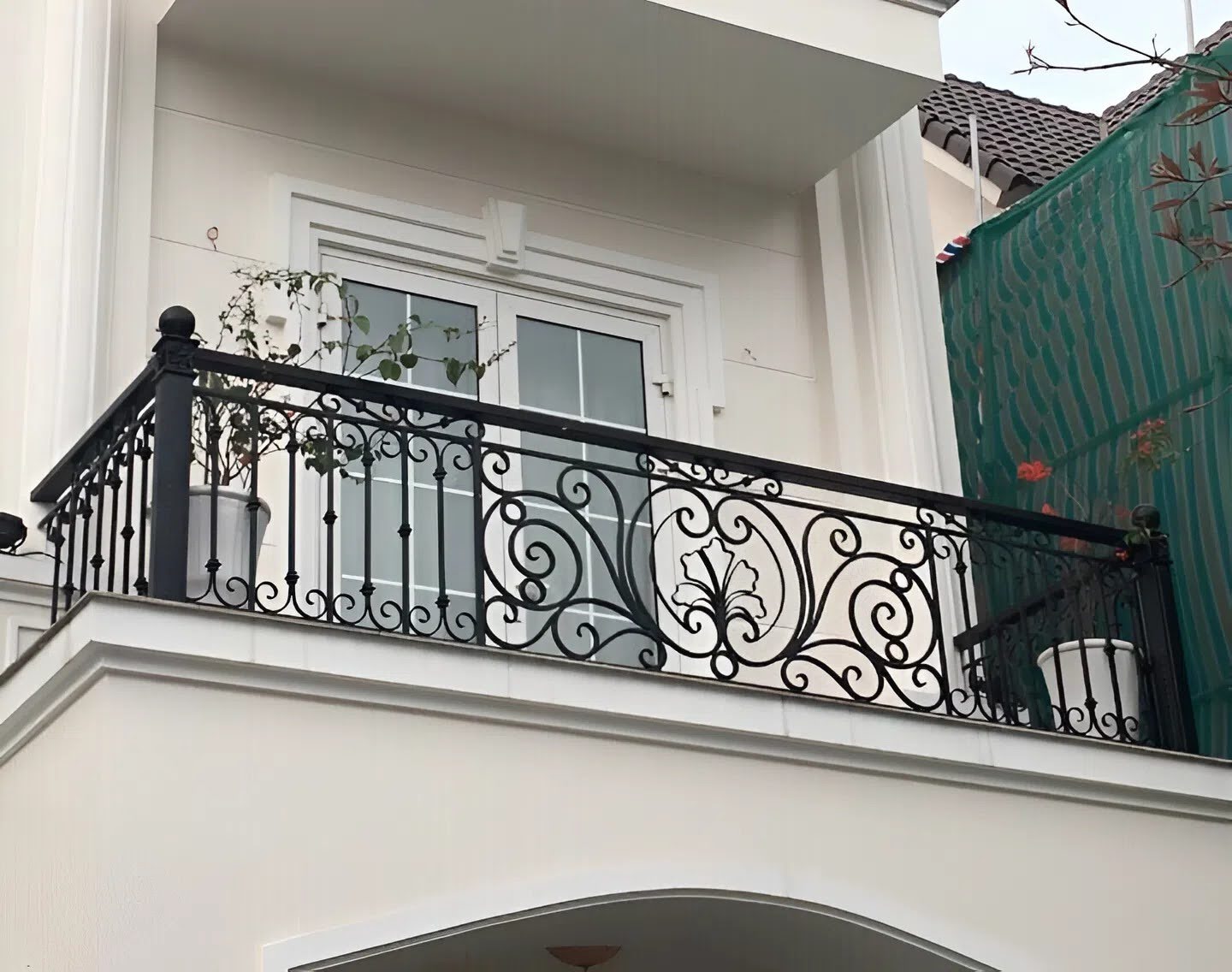 Mẫu lan can sắt mỹ thuật đẹp