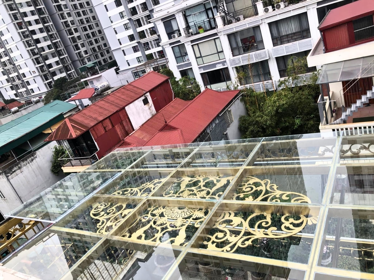 mái kính cường lực