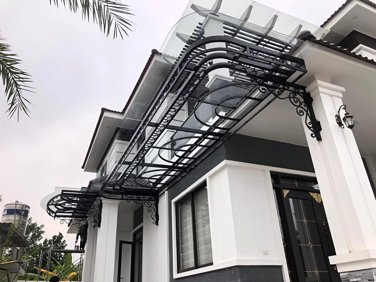 Mẫu mái kính đơn giản nhà phố