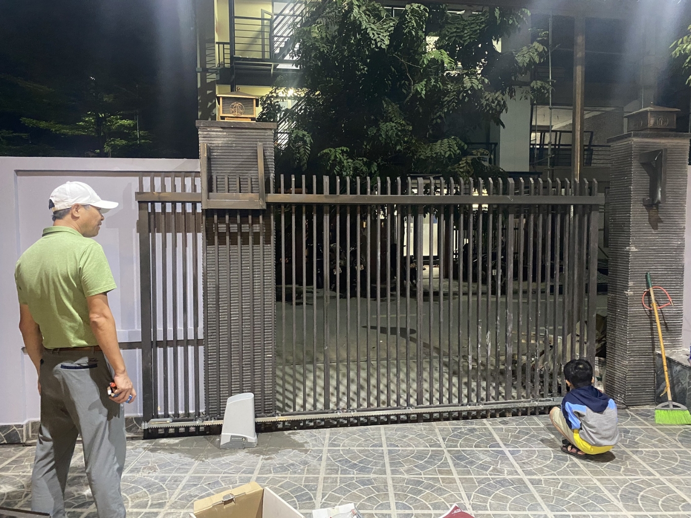 Nên nhờ đơn vị có chuyên môn tư vấn chọn mua motor cổng Đài Loan phù hợp